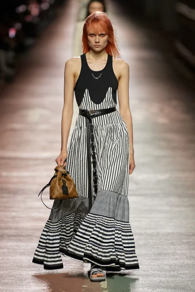 Look 39